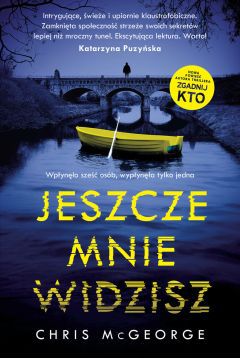 Sięgnij po mroczny thriller i zanurz się w skomplikowanych losach głównych bohaterów. Jeszcze mnie widzisz wciągnie Cię na długie godziny i sprawi, że nie będziesz w stanie oderwać się od tajemnic skrywanych na kartach książki.

Tunel Standedge jest znaną atrakcją turystyczną w Anglii. Wielu ludzi tłumnie zjeżdża tam, aby przepłynąć najdłuższy tunel w kraju. Pewnego lata jednak atrakcja okryła się złą sławą. Wszystko za sprawą sześciorga uczniów, którzy postanowili przebyć go prywatną łodzią. Problem w tym, że na drugim końcu tunelu pojawił się tylko jeden z nich. Matthew został posądzony o morderstwo i ukrycie ciał. Według jego wersji zdarzeń zaraz po wpłynięciu do tunelu stracił przytomność i obudził się, kiedy jego przyjaciół już nie było. Teraz pozostaje mu czekać na proces.