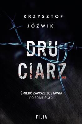 Książka wydana w serii Wielkie Litery – w specjalnym formacie z dużą czcionką dla seniorów i osób słabowidzących. ŚMIERĆ ZAWSZE ZOSTAWIA PO SOBIE ŚLAD. Puławami wstrząsa kolejna popełniona z najwyższym okrucieństwem zbrodnia. Na terenie Zakładów Azotowych policjanci znajdują bestialsko okaleczoną, martwą, nagą kobietę. Mimo oczywistego, seksualnego motywu zabójstwa oraz nietypowego miejsca kaźni, śledczy z Komendy Powiatowej Policji nie mają łatwego zadania. Morderca jest na wolności i w każdej chwili może uderzyć drugi raz. CZY EWA JĘDRYCZ WRAZ Z HUBERTEM ZANIEWSKIM ROZGRYZĄ W PORĘ MISTERNĄ ZAGADKĘ Z PRZESZŁOŚCI, KTÓRA POPYCHA MORDERCĘ DO KOLEJNYCH ZABÓJSTW? JAKĄ ROLĘ GRA TUTAJ MIEJSCE ZBRODNI?