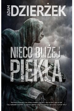 Nieco bliżej piekła to znakomity thriller inspirowany klasycznym, czarnym kryminałem noir.

Młodziewice to małe, uzdrowiskowe miasteczko na Mazurach. W ciągu ostatnich kilku tygodni doszło tu do serii tajemniczych zgonów, jednak dopiero po brutalnym zamordowaniu bezdomnej kobiety sprawą zaczyna interesować się policja. Policja w Młodziewicach ma niewielkie możliwości. Jest tu tylko jeden śledczy, podkomisarz Karol Kośnierz. To pracoholik, który jednak nie odniósł dotąd żadnego spektakularnego sukcesu i który na dodatek kieruje się dość specyficznym kodeksem moralnym. Dla niego brutalne prawa Hammurabiego mogłyby śmiało obowiązywać we współczesnej Polsce.

Do pomocy w śledztwie skierowany zostaje komisarz Wiktor Bogart z komendy wojewódzkiej. To legenda wśród funkcjonariuszy: człowiek, który rozwiązał już mnóstwo kryminalnych zagadek. Ale w Młodziewicach będzie musiał stawić czoła nie tylko mordercy, nie tylko nadgorliwemu koledze w mundurze, lecz również demonom własnej przeszłości...