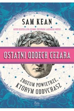 Ta książka dosłownie zapiera dech w piersiach... ?Powietrza!? ? możesz krzyknąć, czytając z wypiekami na twarzy opowieści o tej szczególnej mieszaninie gazów. Być może sam zdziwisz się własną reakcją. Mieszanina jest bowiem niepozorna w swojej przezroczystości i na co dzień nie zastanawiasz się nad tym, jak wnika do twoich płuc. Jednak to dzięki niej żyjesz, a teraz możesz się o niej więcej dowiedzieć! Weź więc głęboki oddech, bo powietrze z pewnością nie raz cię zaskoczy. Kiedy w idy marcowe 44 roku p.n.e. Juliusz Cezar na podłodze rzymskiego Senatu wydał z siebie ostatni oddech, tchnienie to nie zniknęło bez śladu ? właściwie, gdy czytasz te słowa, jego część przebywa w twoich płucach. Tak się bowiem składa, że z tryliardów cząsteczek gazów, jakie przed chwilą uleciały z twoich ust, niektóre gościły w płucach dinozaurów, inne roznosiły zapach perfum Kleopatry czy mieszały się z gazem musztardowym na frontach I wojny światowej. Są w tej mieszaninie również molekuły, które tworzyły falę uderzeniową bomb atomowych, a nawet kosmiczny pył, z którego powstał Układ Słoneczny. A jeśli boisz się, że niektóre opowieści z tej książki mogą okazać się zbyt nudne, odetchnij z ulgą ? to zbiór fantastycznych ciekawostek, dzięki którym wiedza niepostrzeżenie, niczym powietrze, wnika w głąb ciebie i pozostaje na długo. Uważaj jednak! Możliwe, że kiedy się dowiesz, jak doszło do stworzenia chleba z powietrza i dlaczego bracia Montgolfier dostaliby dziś mandat za paryski smog, nie będziesz mógł złapać tchu.