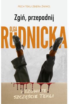 Od najmłodszych lat Tekli towarzyszy pech.

Nie wiadomo, czy to klątwa, czy też fatalne zrządzenie losu, ale nieszczęście dopada też każdego, kto się z nią zetknie, a przynajmniej taka opinia krąży w niewielkiej miejscowości, w której młoda kobieta mieszka od urodzenia.

Sama Tekla walczy z fatum wszelkimi możliwymi sposobami. Regularnie odczynia uroki, odsuwające złe wydarzenia, nosi przy sobie przedmioty przynoszące szczęście i woreczki z ziołami, które mają odpędzić złe moce, mimo to biedaczka wydaje się chodzącym prawem Murphy\'ego.

Tuż przed trzydziestymi trzecimi urodzinami Tekla tego samego dnia traci pracę, narzeczonego i najlepszą przyjaciółkę. Przez załamaniem nerwowym ratuje ją dawno niewidziana kuzynka, Dominika, której smutna sytuacja tamtej jest na rękę. Dominika dostała wymarzoną pracę w Hiszpanii i potrzebuje kogoś zaufanego, kto zaopiekuje się mieszkaniem. Tekla z radością zostawia za sobą szczątki swego nieszczęsnego życia i wyjeżdża.