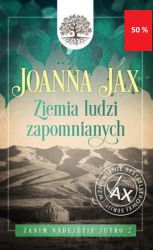 Różni ludzie i ich życiorysy, odmienne spojrzenie na świat i inne marzenia, jednak nadchodzi chwila, gdy ich drogi się krzyżują w jednym z bydlęcych wagonów. Pozbawieni majątku, rozdzieleni z bliskimi, pewnego dnia zostają zmuszeni, by wyruszyć w daleką podróż do miejsca, w którym nic już nie będzie takie samo. Walka o przetrwanie, głód i choroby wystawiają moralność człowieka na ciężką próbę. Postawy i wybory dokonywane w ekstremalnych sytuacjach nie są tak oczywiste, jak mogłoby się z pozoru wydawać. Czy trudy życia i brak perspektyw zmienią tych ludzi na zawsze, czy też zdołają ocalić resztki człowieczeństwa?