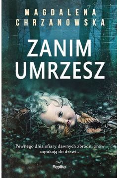 Pewnego dnia ofiary dawnych zbrodni znów zapukają do drzwi...

Sielską atmosferę letniego poranka w dworku w Pochyliszkach, który pełni rolę gospodarstwa agroturystycznego, burzy krzyk jednej z właścicielek. Zostaje ona dotkliwie pogryziona przez własnego psa. Dwa dni później jej córka ulega wypadkowi spowodowanemu uszkodzeniem przewodu hamulcowego w samochodzie, a niedługo potem jej wnuczka, studiująca w Lublinie, zostaje zatrzymana przez policję pod zarzutem handlu narkotykami. Kiedy obie kobiety przebywają w szpitalu, nestorka rodu wyjmuje ze skrzynki anonimowy list z groźbą i dostaje ataku serca. Wydarzenia te budzą niepokój, wyraźnie widać, że ktoś uwziął się na kobiety. Kto je zastrasza? Kto i dlaczego pragnie ich śmierci? Jaką tajemnicę skrywają ściany dworku i okoliczny las?