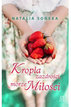 Kinga pogrąża się w rozpaczy po stracie ukochanego, zaniedbując pracę i przyjaciół. Czy otrząśnie się na czas, by nie stracić tego, co najważniejsze i co dotąd trzymało ją przy życiu? Nie jest to łatwe, bo ilekroć Kinga wyjdzie na prostą, powracają do niej koszmary?

Tymczasem Hania, przyjaciółka Kingi, staje na początku nowej drogi - niestety bardzo wyboistej. Przeszkodą w dążeniu do szczęścia okazują się liczne zobowiązania oraz chęć osiągnięcia sukcesu. Rosnąca ambicja przyćmiewa wartości, dla których jeszcze nie tak dawno Hania była w stanie poświęcić wszystko.

?Kropla zazdrości, morze miłości? to nie tylko wspaniała opowieść o miłości, lecz także o emocjach - nie zawsze tych łatwych. Bohaterki Natalii Sońskiej wiedzą, że życie wymaga od nas dużo zaangażowania i dobrej woli, by ład i harmonia mogły zagościć w nim na dobre.