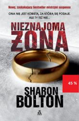 Nowy, zaskakujący bestseller mistrzyni suspensu.

Ona nie jest kobietą, za którą się podaje. Ale TY też nie
Nieznajoma atrakcyjna kobieta siada w hotelowej restauracji przy stoliku Olive Anderson i oświadcza, że jest jej żoną To, co zaczyna się jak ekscytująca gra, wkrótce zamienia się w koszmar, bo tajemnicza nieznajoma ma mroczne sekrety, ale Olive ma ich znacznie więcej.

Sharon Bolton - nagradzana brytyjska autorka miliona sprzedanych thrillerów psychologicznych - odkrywa nową nieoczekiwaną twarz.
W tym nowoczesnym, oryginalnym thrillerze więcej jest nieoczekiwanych zwrotów akcji, niejednoznacznych postaci, rosnącego napięcia i nieprzewidywalnych tajemnic niż w najlepszym sensacyjnym hicie filmowym. The Bookseller