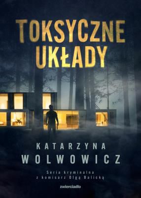 Olga Balicka wraca do pracy po urlopie macierzyńskim. Czeka na nią milion spraw niecierpiących zwłoki. Jednak pani komisarz chce się przyjrzeć śledztwu, które już dawno zostało umorzone. Ktoś zabił Barbarę Muszyńską na klatce schodowej kamienicy Olgi, ale z powodu braku śladów nie wykryto sprawcy. Najpierw jednak trzeba rozwikłać zagadkę śmierci Beaty Nowak–kontrowersyjnej kierowniczki w koncernie farmaceutycznym BigPharma. Czy to przypadek, że obie zamordowane kobiety pracowały w tej samej firmie? Olga czuje niepokój, wiedząc, że jej siostrę też tam zatrudniono. Jakie tajemnice ukrywa prezes BigPharmy? Czy jest to firma działająca dla dobra ludzkości? Czy raczej nie liczy się z chorymi, a stawia wyłącznie na własne zyski? Do śledztwa dołącza prokurator Kalina Talarek. Współpraca z małżeństwem śledczychnie jest usłana różami. Pani prokurator nie lubi Olgi, ale interesuje się Kornelem. Jak bardzo uda jej się namieszać? Duet Olga Balicka i Kornel Murecki wracają w trzeciej części serii. A razem z nimi do akcji dołącza ktoś jeszcze…Ktoś, kto nie został ujęty podczas ich pierwszego wspólnego śledztwa. Kiedy do głosu dochodzi strach o najbliższych, gra toczy się o najwyższą stawkę. Katarzyna Wolwowicz urodzona w 1983 roku. Magister stosunków międzynarodowych i psychologii klinicznej.