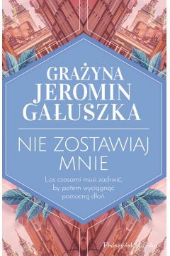 Poznaj skomplikowaną historię trojga ludzi pozornie różniących się od siebie wszystkim. Książka Nie zostawiaj mnie zajmie Twoje myśli i wciągnie na długie godziny. Kiedy los postanowi się uśmiechnąć?

Małgorzata jest młodą matką kilkuletniej dziewczynki. Kobieta znalazła się na życiowym zakręcie i nie potrafi poradzić sobie z obecną sytuacją. Na domiar złego Aleksander, emerytowany sędzia, skutecznie zatruwa jej życie. Mężczyzna nie może pogodzić się z tragiczną śmiercią ukochanej. Problem polega na tym, że Małgorzata zatrzymała się w mieszkaniu Fryderyki, która jest stanowczą starszą kobietą i miłośniczką brydża, a jednocześnie ciotką Aleksandra. Nie sposób więc uniknąć spotkań całej trójki w pełnym wspomnień warszawskim mieszkaniu.