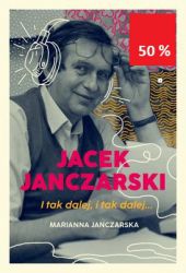 Kocham Pana, Panie Sułku!

Tymi słowami zwraca się do swojego ojca dorosła już Marianna.

Jacek Janczarski odszedł nagle, gdy miała sześć lat; w jej pamięci zostało zaledwie kilka wspomnień. By lepiej poznać tatę, postanawia uważnie wysłuchać jego audycji, przestudiować bogate archiwum i spotkać się z ludźmi, którzy go znali, między innymi z Arturem Andrusem, Magdą Jethon, Stefanem Friedmannem, Piotrem Fronczewskim. Rozmawia z dawno niewidzianą rodziną, byłą żoną ojca i przyrodnim bratem.

Jakie były twórcze początki Jacka Janczarskiego?

Jak powstały kultowe postaci pana Sułka, pani Elizy i gajowego Maruchy? Skąd wzięła się legendarna dziś Rodzina Poszepszyńskich? Co zapoczątkowało współpracę Janczarskiego z Bareją i dlaczego to właśnie Ewa Błaszczyk zagrała Mariana Koniuszkę w Zmiennikach?

A także: jak napisać dobrą komedię i jak wywierać wpływ na kobiety w przybytku gastronomicznym?