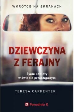 Wejdź do mrocznego świata mafii, gdzie nie obowiązują żadne reguły, a każdy może liczyć wyłącznie na siebie. Bestsellerowa książka Dziewczyna z ferajny. Życie kobiety w świecie przestępczym na długo pozostanie w Twojej pamięci.

Arlyne Brickman jest córką znanego gangstera żydowskiego pochodzenia. W przeciwieństwie do swoich rówieśniczek jej idolką jest Virginia Hill. To właśnie na słynnej kochance mafiosów wzoruje się dziewczyna i zrobi wszystko, aby jej życie było pełne adrenaliny i niezwykłych historii.

Już w młodości zaczyna swoją karierę, stawiając pierwsze kroki na mrocznej ścieżce. Z początku traktowana jako dziewczyna na posyłki, z czasem właścicielka interesu narkotykowego. Arlyne prowadzi teraz życie, jakie sobie kiedyś wymarzyła.

Wszystko się zmienia, kiedy sama doświadcza brutalności świata, którym zawsze była tak bardzo zafascynowana. Arlyne pada ofiarą zbiorowego gwałtu, a ze względu na jej żydowskie pochodzenie nie może liczyć na żadną pomoc. Dziewczyna przez długie lata boryka się ze swoją traumą, ale w końcu daje radę się podnieść, aby odmienić swoje życie. Zostaje informatorką FBI i próbuje doprowadzić do aresztowania najważniejszych postaci sterujących poczynaniami mafii.